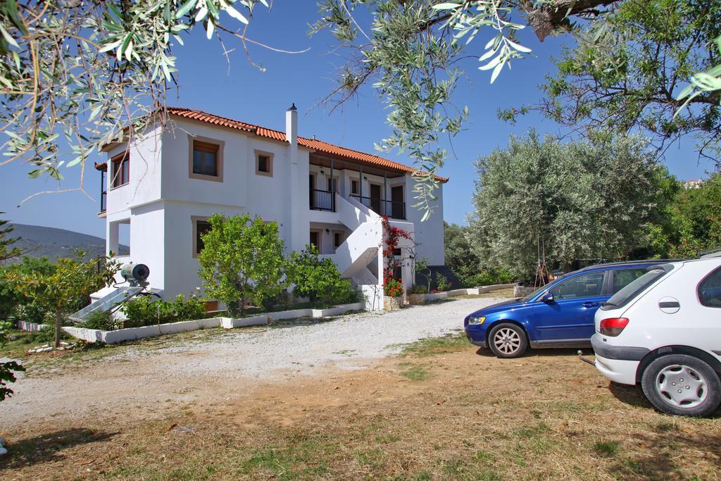 Giasemi Apartments Skopelos Exterior foto